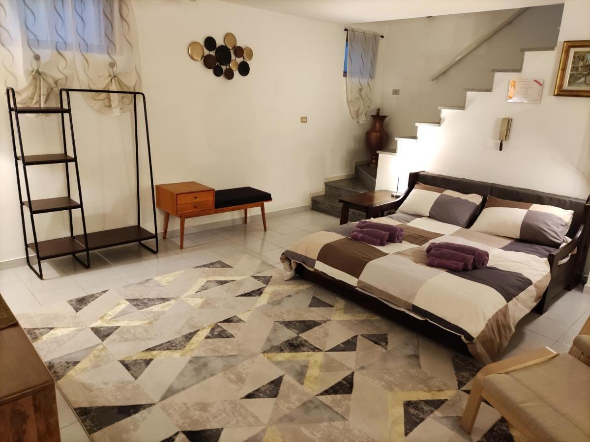 B&B Firmino La Loggia Eksteriør billede